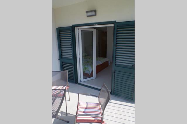 Apartmani Kusic Търпан Екстериор снимка